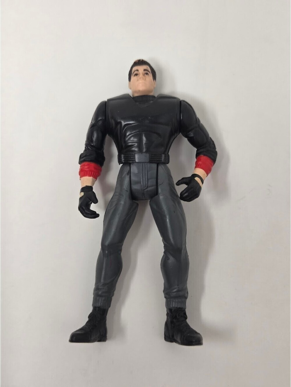 Kenner 1995 DC Comics Batman Action Figure Black Suit With Red Cuffs And Gloves